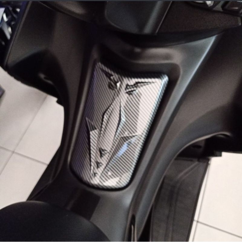 Cover tutup tanki bensin Yamaha Aerox 155 Carbon