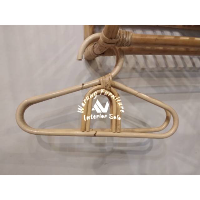 Hanger Rotan Anak / Gantungan Baju Rotan Kecil