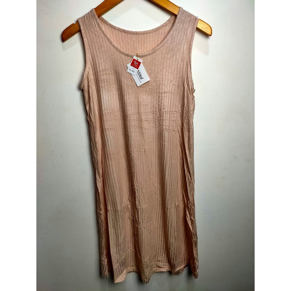 Tanktop Wanita Jumbo dan Panjang Elena 7602 dengan Bahan Salur yang Lentur