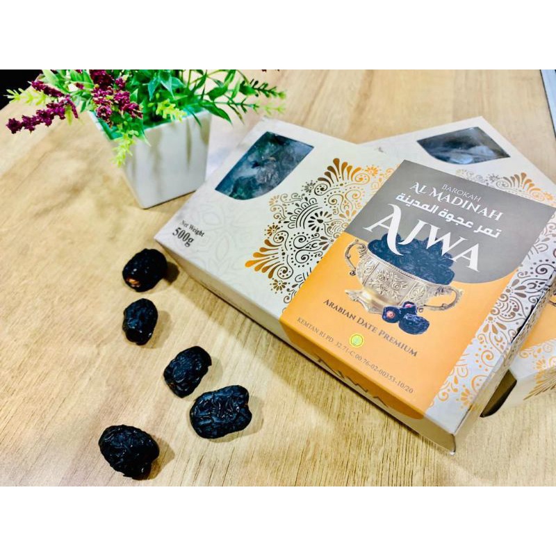 

Kurma Ajwa Barokah Al Madinah Premium 500 Gram