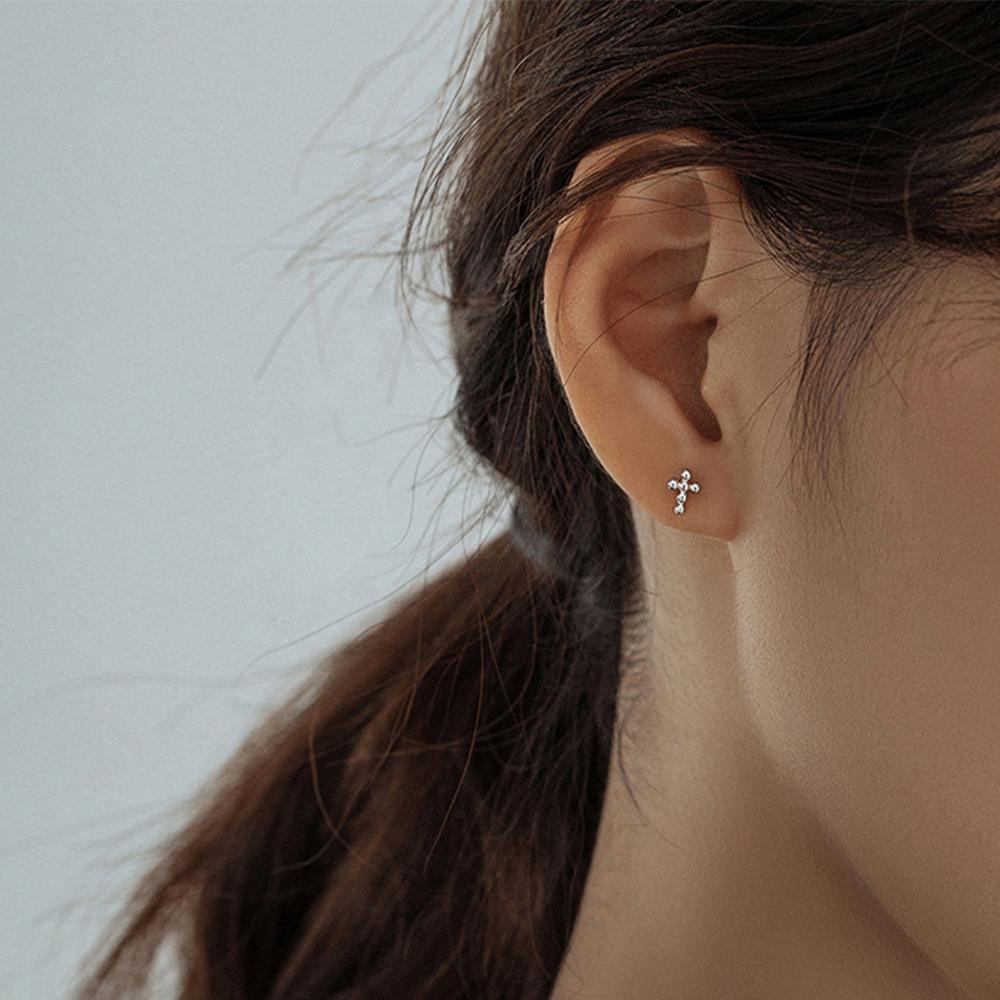 NEEDWAY Cross Earcuff Wanita Rantai Panjang Punk Asimetri Anting Rantai Rumbai