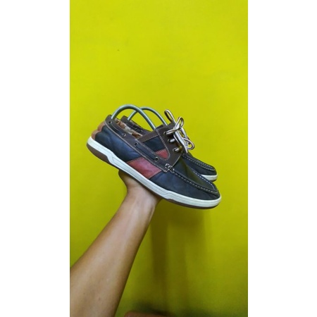 Sepatu Second Paket usaha