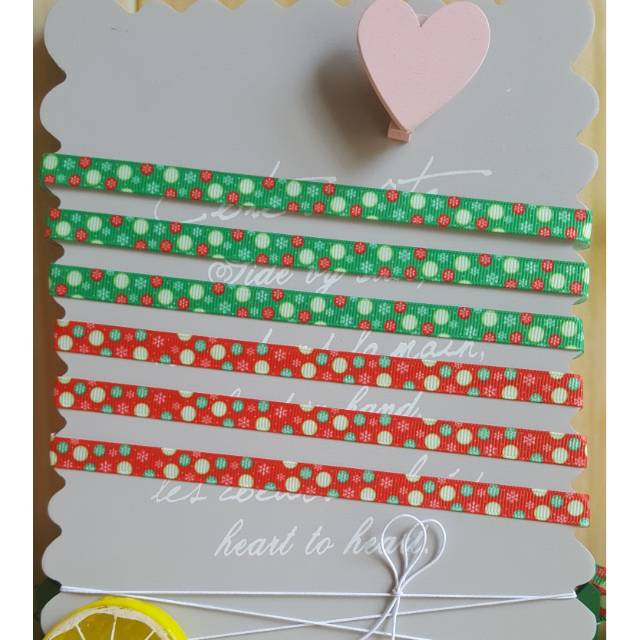 

Pita grosgrain motif dot ukuran 3/8''( 1cm)Minimal 2 yard