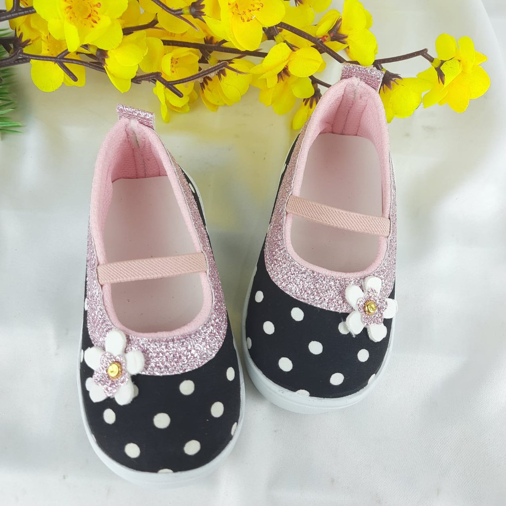 [TAMAN SEPATUKU] SEPATU TRENDY MURAH ANAK PEREMPUAN 1-3 TAHUN POLKADOT BUNGA PINK FANTA FAX17