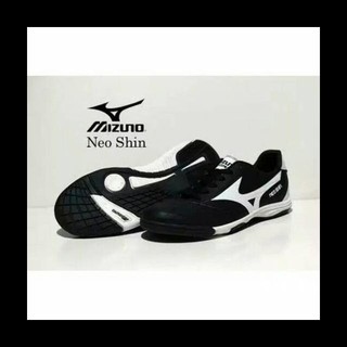 STOK BARU SEPATU  FUTSAL MIZUNO  HITAM LIST PUTIH SEPAK BOLA 