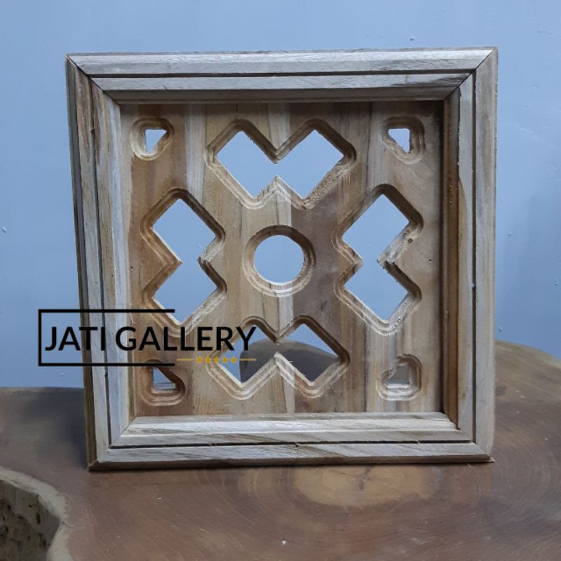 Loster Ukir Kayu Jati Minimalis // 23x23x10