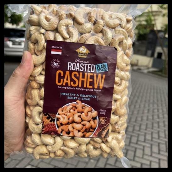 

DISKON TERBATAS !!! PREMIUM KACANG METE MATANG PANGGANG 1KG PREMIUM ROASTED CASHEW TERLARIS