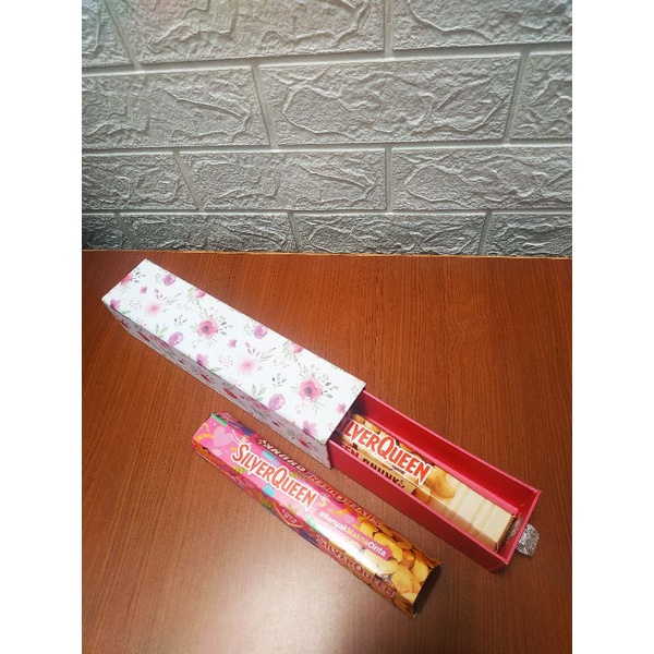 

Kotak kado coklat