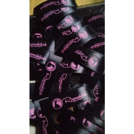 

Label pita satin murah Label hijab Label baju Label souvenir Label baju murah Label hijab custom Label masker Label hijab murah