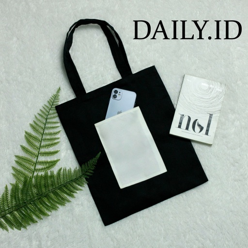 TOTEBAG HITAM POLOS BAHAN KANVAS (ADA KANTONG) 35x40 cm