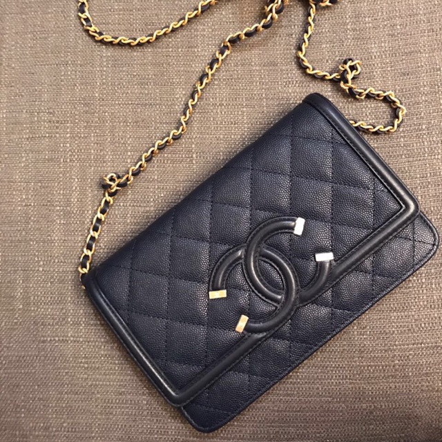 **AUTHENTIC** CHANEL FILIGREE WOC IN NAVY BLUE