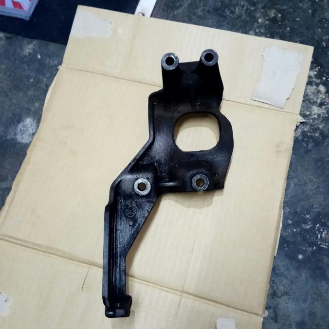 Braket Kompresor Ac Dan Ps Toyota Kijang Kapsul Grand Original