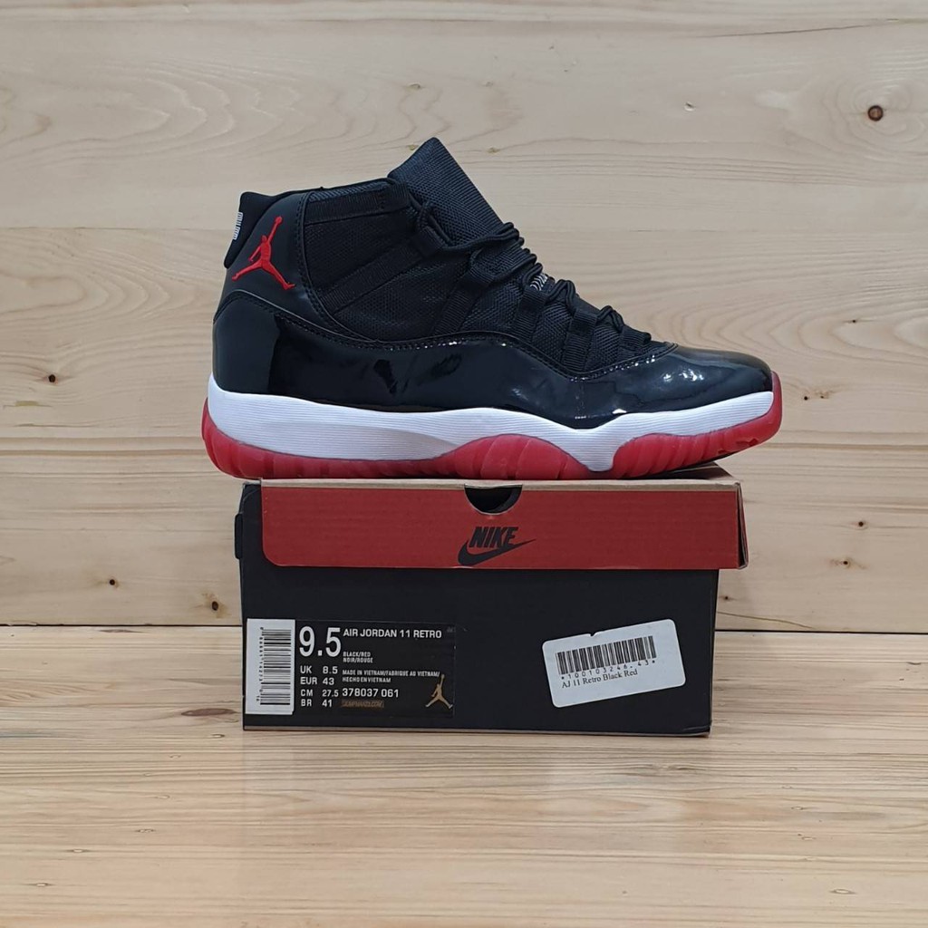 Sepatu Sneakers Pria Air Jordan 11 Retro Black Red Made In Vietnam