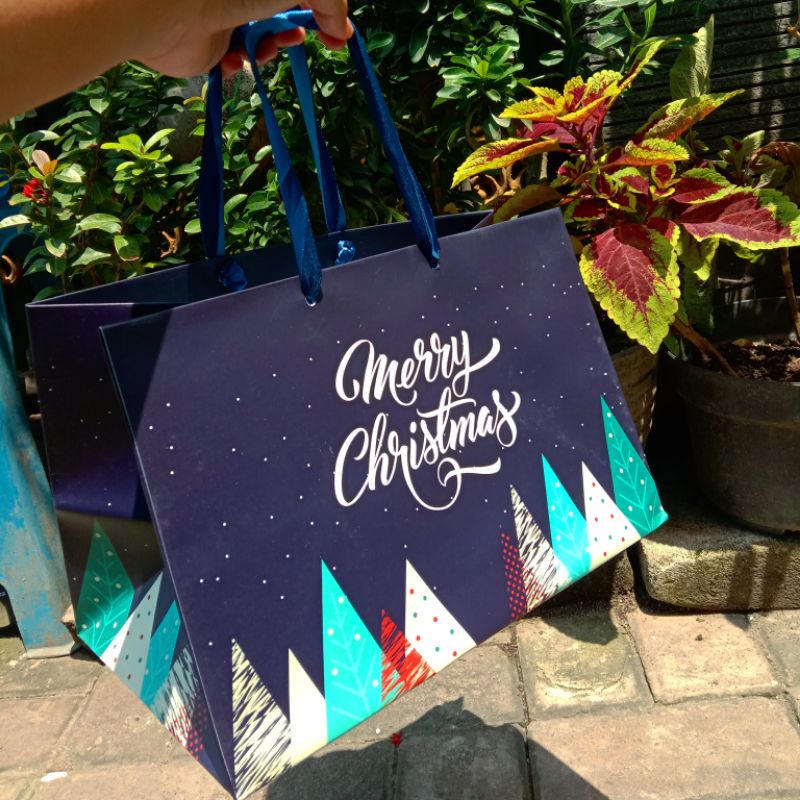 

PAPERBAG MERRY CHRISTMAS