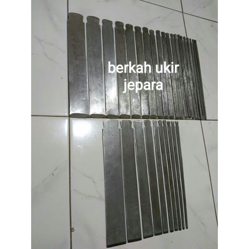 Tatah ukir baja putih isi 30 biji