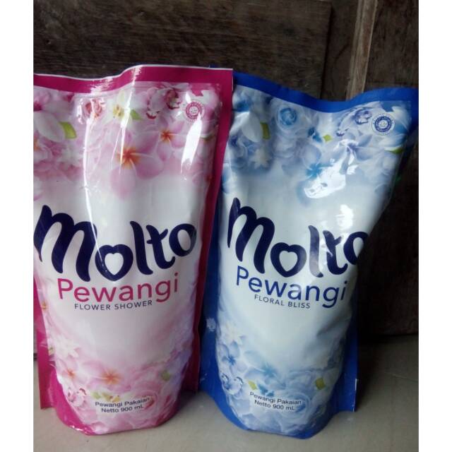 Molto pewangi 820ml