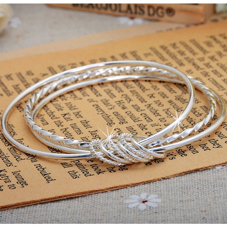 Gelang Bahan Stainless Steel Warna Silver