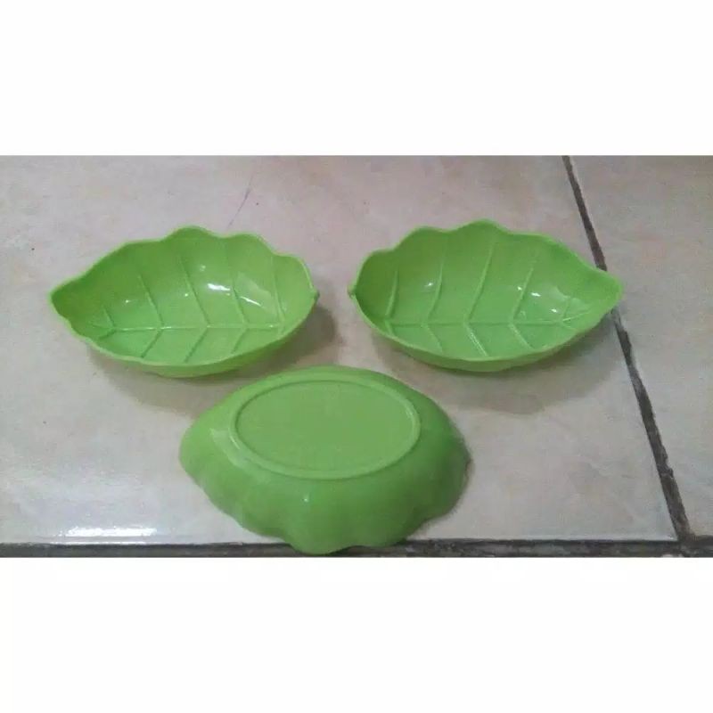 MANGKOK PLASTIK DAUN UK. KECIL