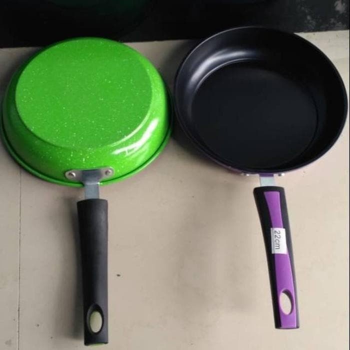 Fryingpan HCM uk 22cm penggorengan/ wajan / penggorengan anti lengket / teflon hcm 22 cm