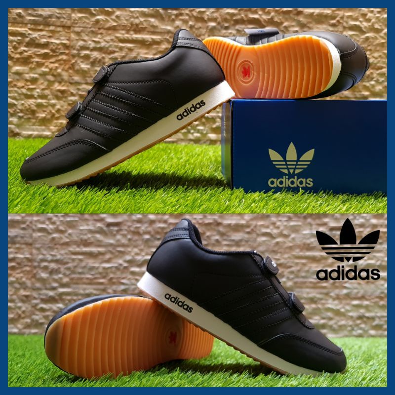 SEPATU ANAK SEKOLAH ADIDAS JUNIOR HITAM SIZE 32 - 38 USIA 5 - 11 TAHUN / SEPATU SEKOLAH ANAK PAUD TK SD ADIDAS MADE IN VIETNAM