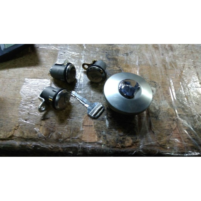 Jual kunci pintu suzuki jimny katana set asli sgp | Shopee Indonesia