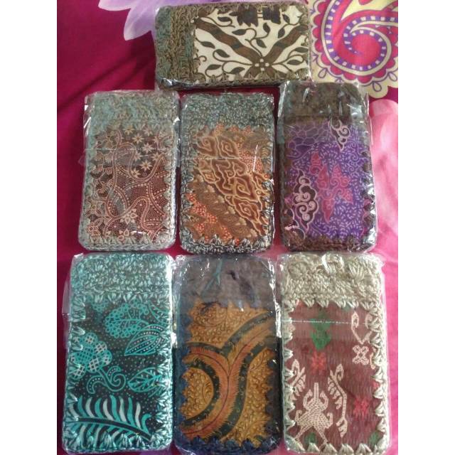 Tas Rajut Batik Selempang Hp