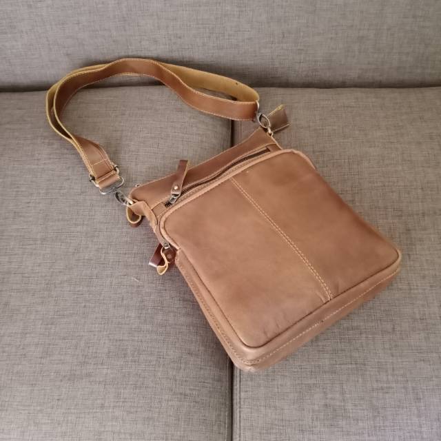 Tas selempang kulit asli.tas asli kulit.tas kulit asli