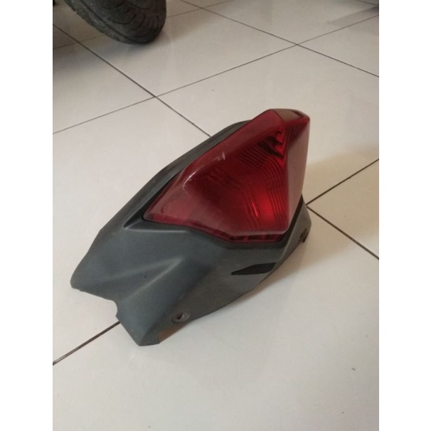 Lampu belakang set X ride 125