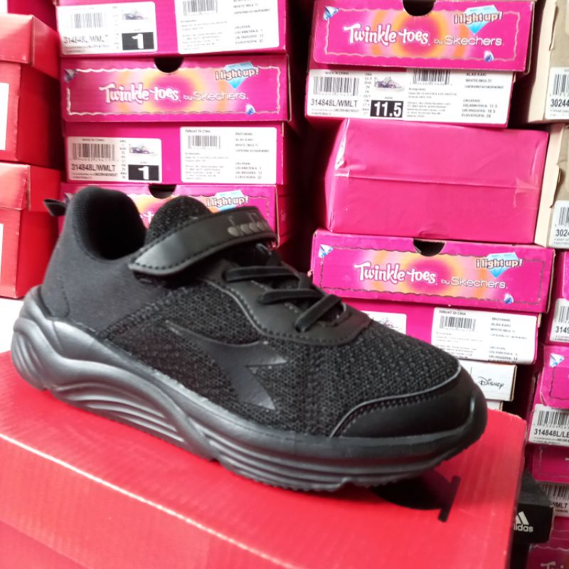Sepatu Hitam Anak Sekolah Diadora Original