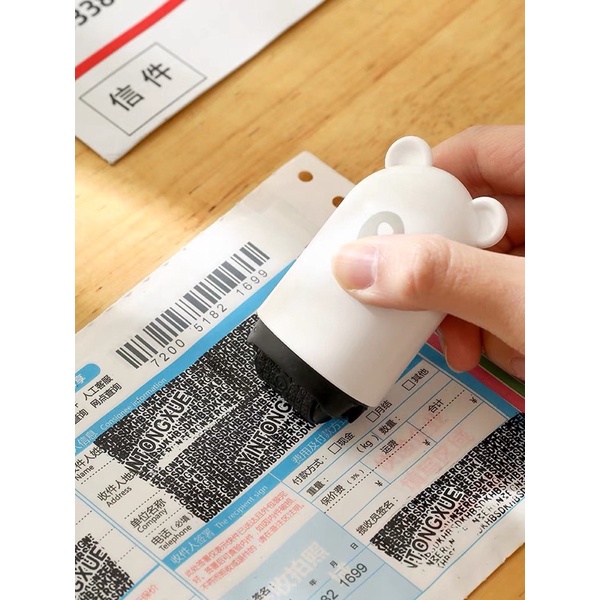 CUTE BEAR STAMP ROLLER / LANYARD SECURITY STAMP ROLLER PRIVACY COVER ELIMINATOR SEAL PORTABLE SELF-INKING IDENTITY THEFT PROTECTION / STEMPEL RESI / PENGHAPUS ALAMAT RESI PELINDUNG IDENTITAS MOTIF BERUANG