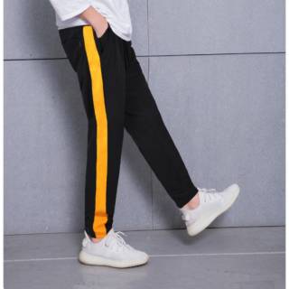  Celana  jogger  joger hitam list lis kuning korea training 