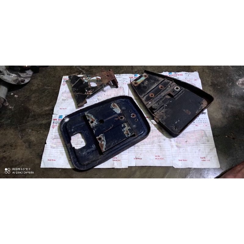 Plat jok vespa exlusif strada px original cabutan