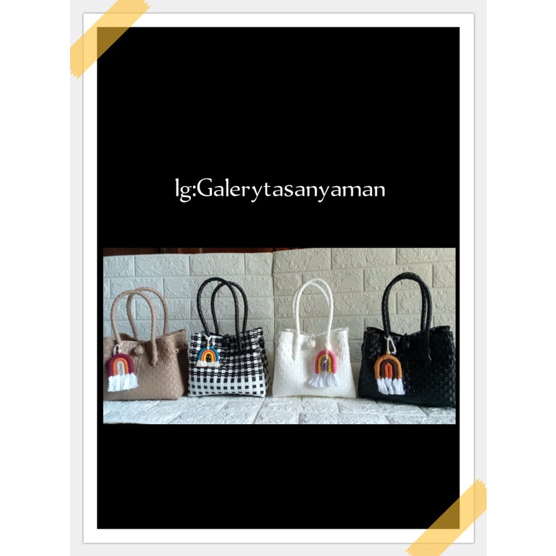 TAS ANYAMAN /TAS ANYAMAN PLASTIK JALI/TAS WANITA/TAS KERAJINAN TANGAN