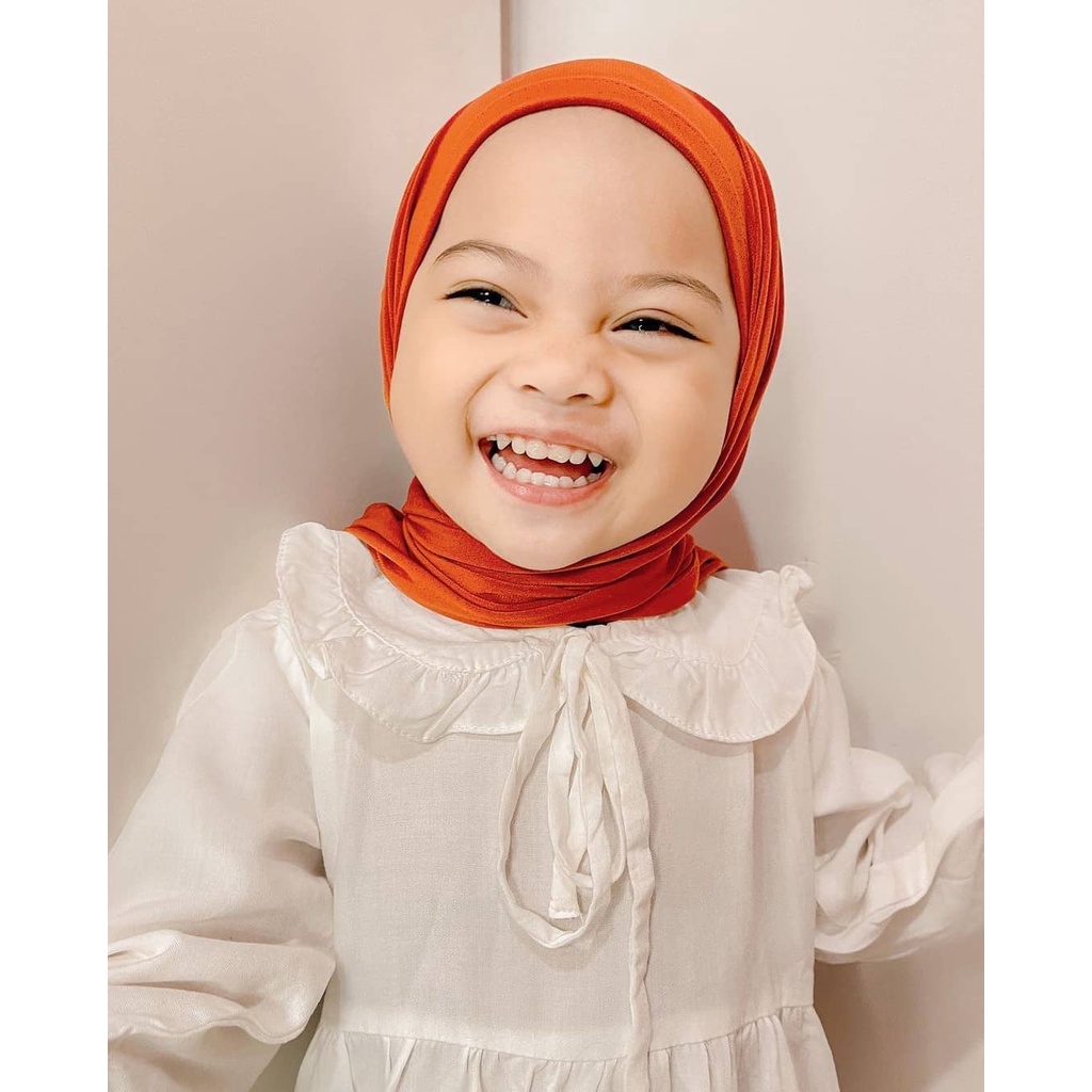 Hijab Segitiga Instan Anak Jersey Premium /  Pashmina Instan Anak Jersey/ Pastan Almeera