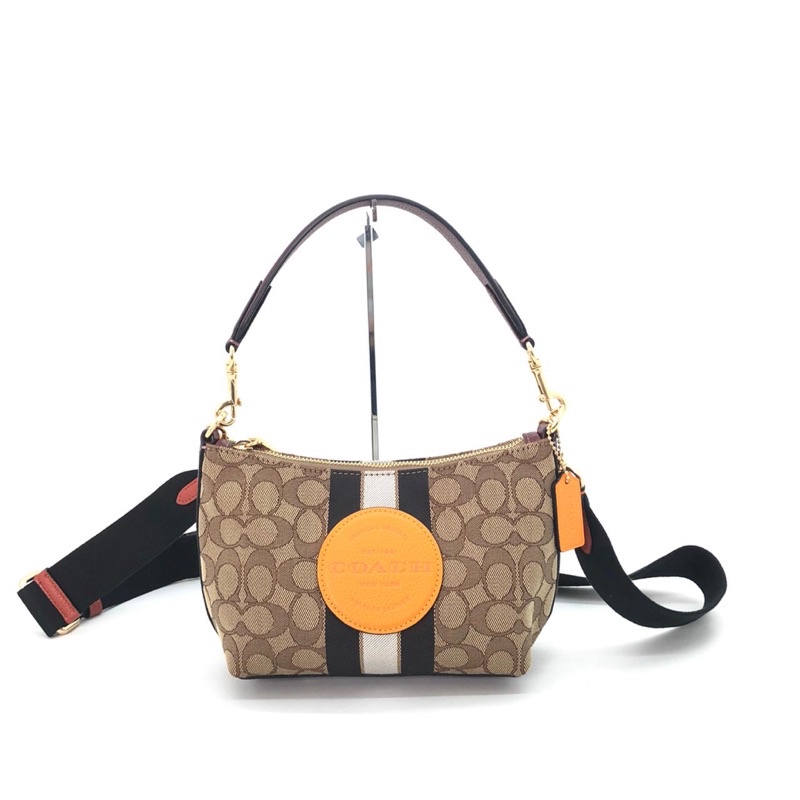 Coach 5483 dempsey shoulder bag sign khaki size 24 x 14 cm