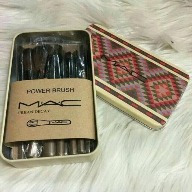 POWER BRUSH MAC URBANDECAY isi 12 [kaleng]