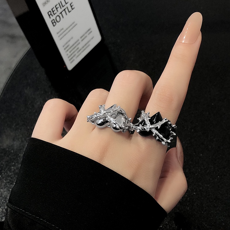 Cincin Jari Telunjuk Desain Hati Warna Hitam Gaya punk Eropa Amerika