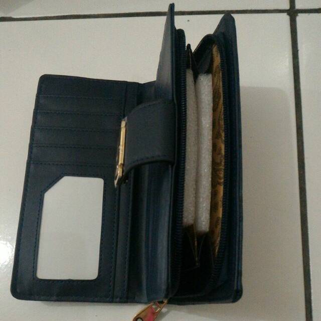 Dompet wanita