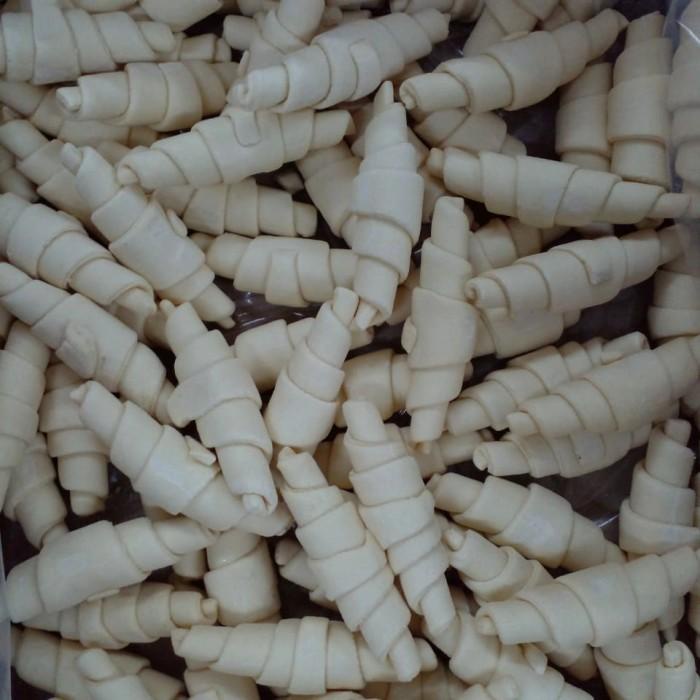 

Croisant Frozen 1 Karton Isi 160X30Gr