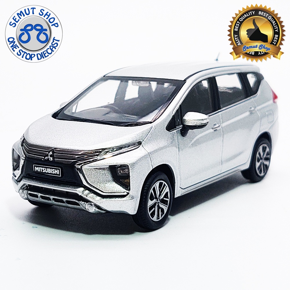 Diecast Mobil Mitsubishi Xpander Miniatur Mobil Mitsubishi Xpander skala 1:43