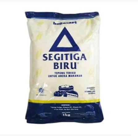 

Tepung Terigu Segitiga Biru 1 kg Tepung Bogasari 1000 gr