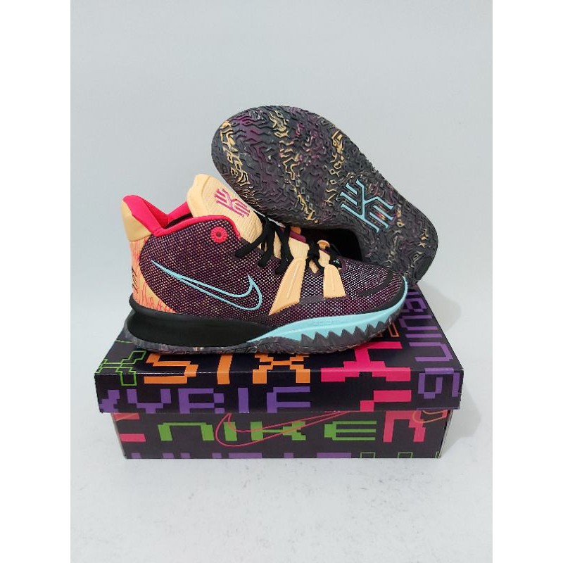 sepatu basket kyrie 7 soundwave