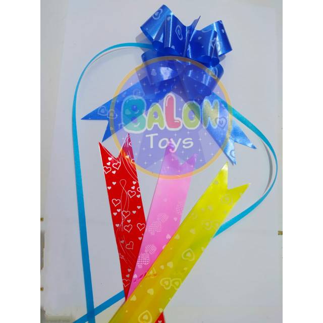 

Pita Serut Metalik Motif Love / Pita Kado Metalik / Pita Tarik Metalik UK 30 Harga Satuan