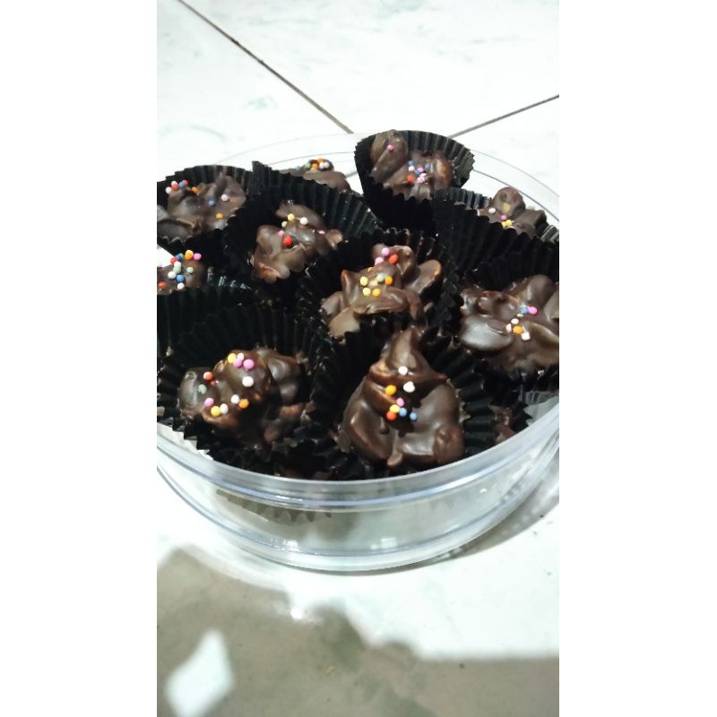 

coklat kacang