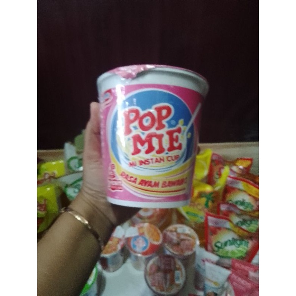 

Pop Mie instan cup Rasa ayam bawang 75g