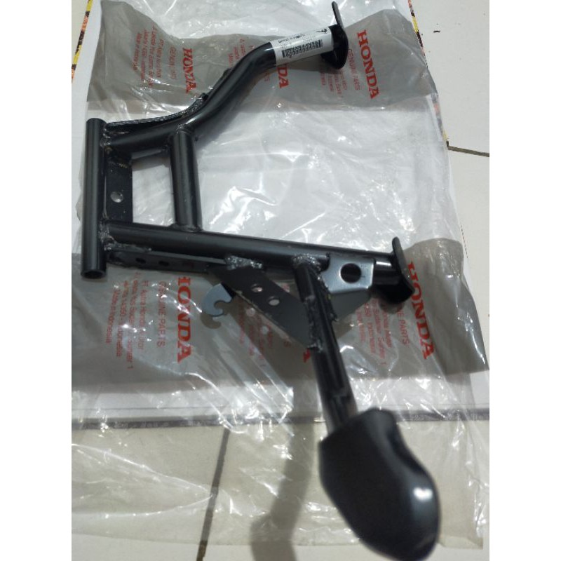 STANDAR TENGAH STANDAR DUA BEAT KARBU SCOOPY KARBU ORIGINAL 50500-KVY-870 ORI