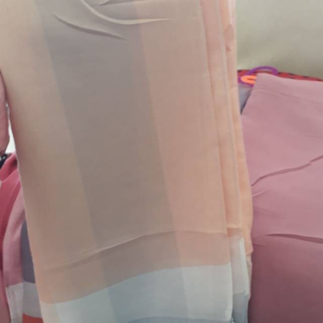 Umama noor syari 140x140 cm