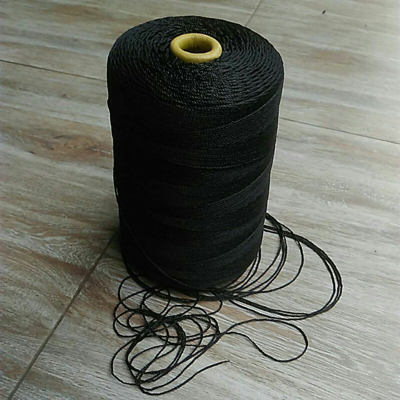 benang layangan koangan