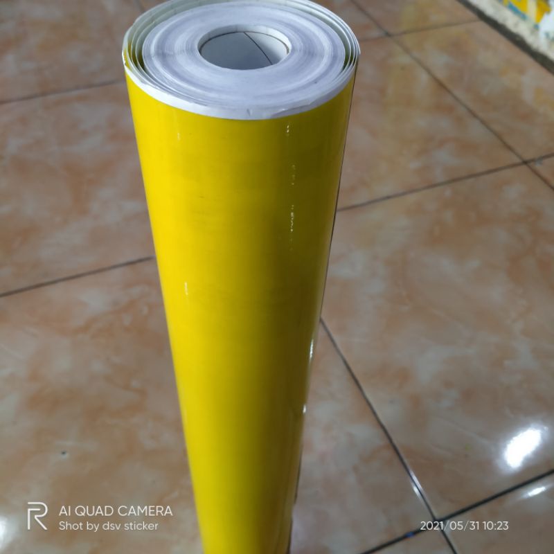 Stiker skotlet kuning transparan bening