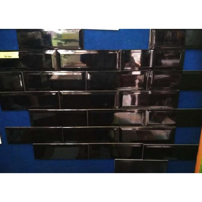 siap kirim] Keramik Dinding List Glossy Black Bevel 10x30